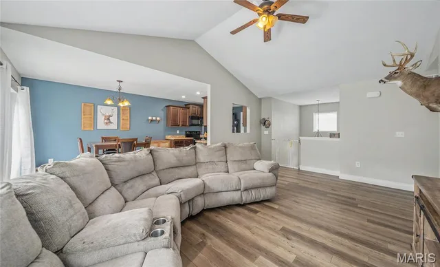 Kitchen — 190 Settlers Pass Waynesville Missouri real estate