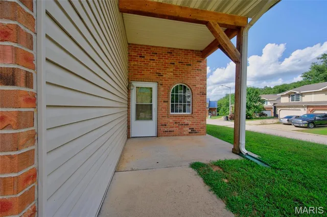 Kitchen — 150 Hickory Ridge Drive St Robert Missouri real estate