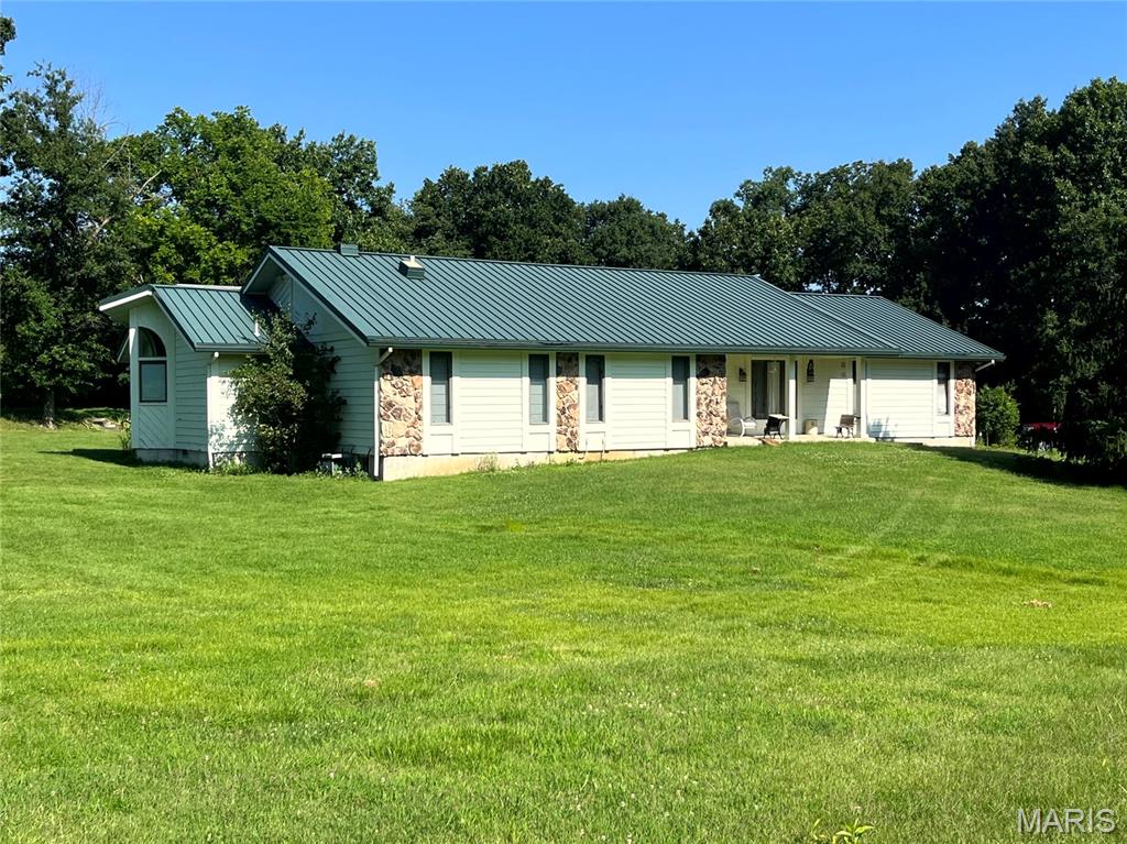 1 Country Life Defiance Missouri 3 bedroom 4 bathroom home for sale listed at $1