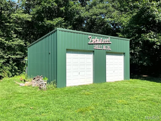 Primary bedroom — 1 Country Life Defiance Missouri real estate