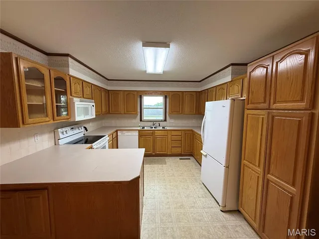 Primary bedroom — 12376 Biram Drive Plato Missouri real estate