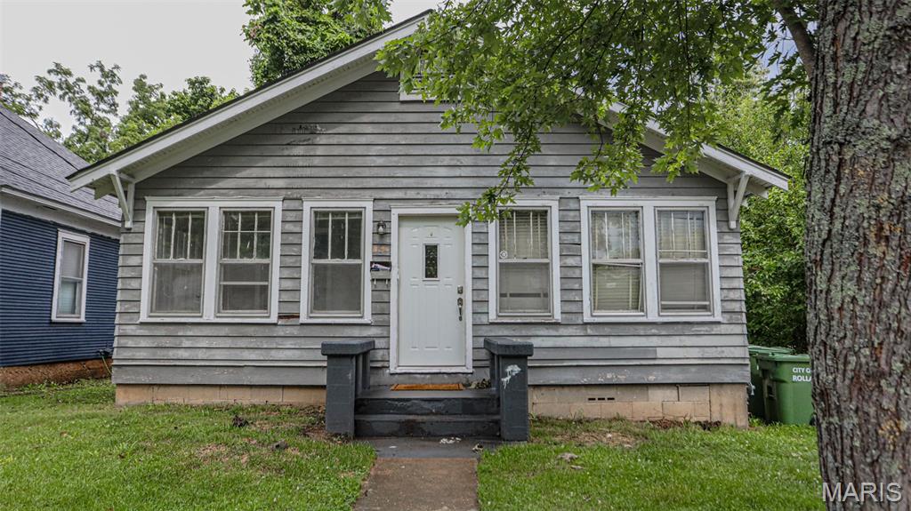 302 N Walnut Street Rolla Missouri 4 bedroom 3 bathroom home for sale listed at $189,000