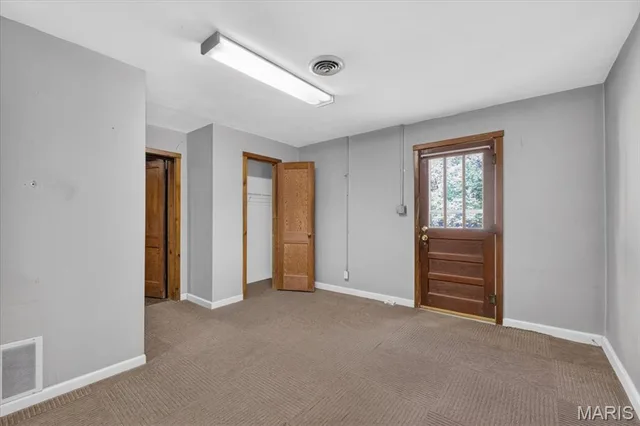 Primary bedroom — 1765 Grothe Road Flint Hill Missouri real estate