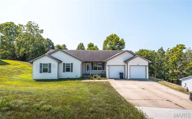 162 Sawmill Road, St Robert MO