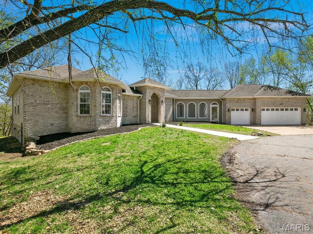 5033 Fischer Way Imperial Missouri 4 bedroom 5 bathroom home for sale listed at $800,000
