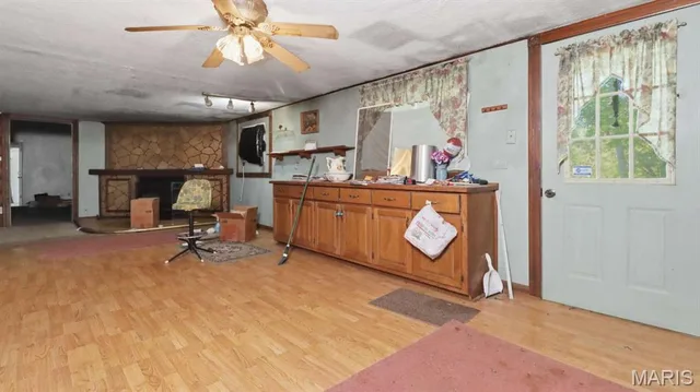 Primary bedroom — 13994 Highway C Licking Missouri real estate