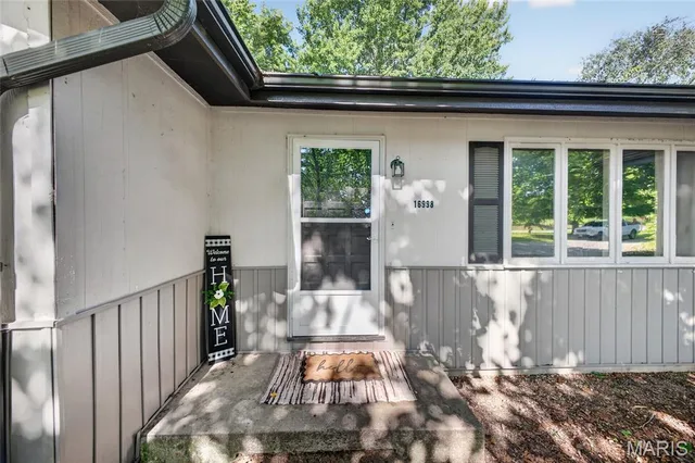 Kitchen — 16998 Kneedler Street Lebanon Missouri real estate