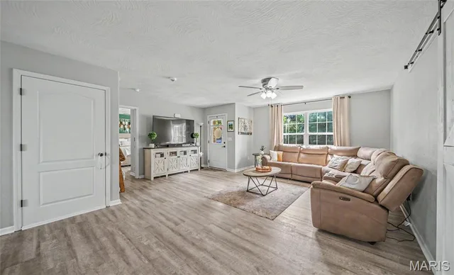 Primary bedroom — 111 Lyle Curtis Circle Waynesville Missouri real estate