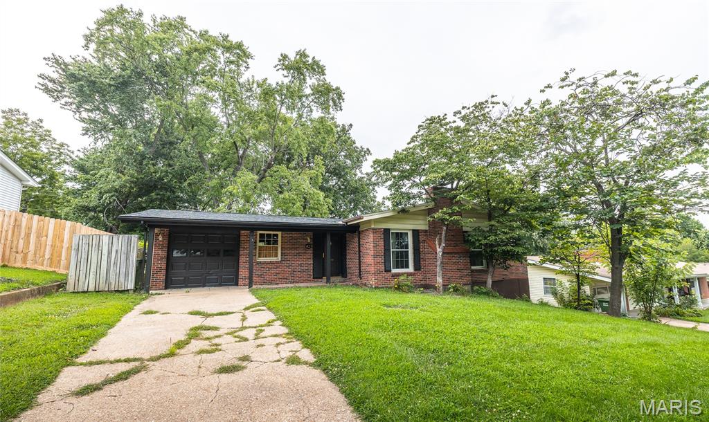 43 Johnson Drive Rolla Missouri 4 bedroom 2 bathroom home for sale listed at $193,500