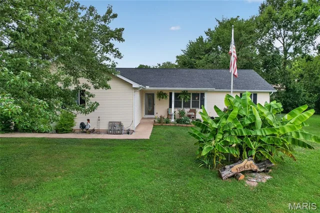 101 Locust Street, Dixon MO