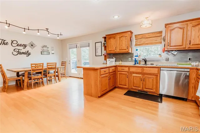 Kitchen — 18943 Highway Y Dixon Missouri real estate