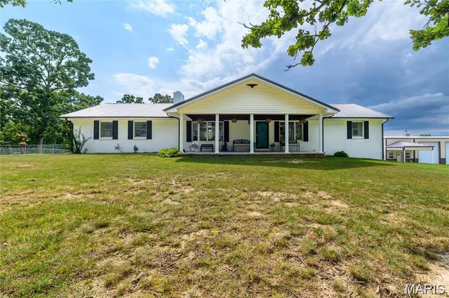 20020 Richfield Road, Richland MO