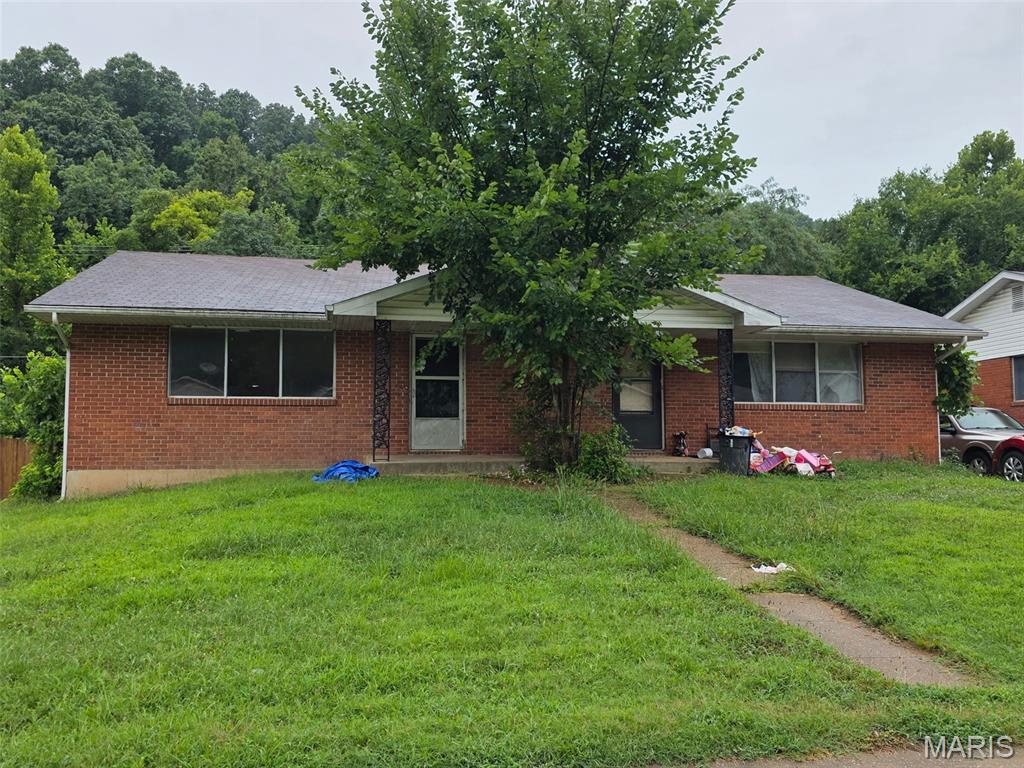 113 Elliott Drive Waynesville Missouri 4 bedroom 2 bathroom home for sale listed at $150,000