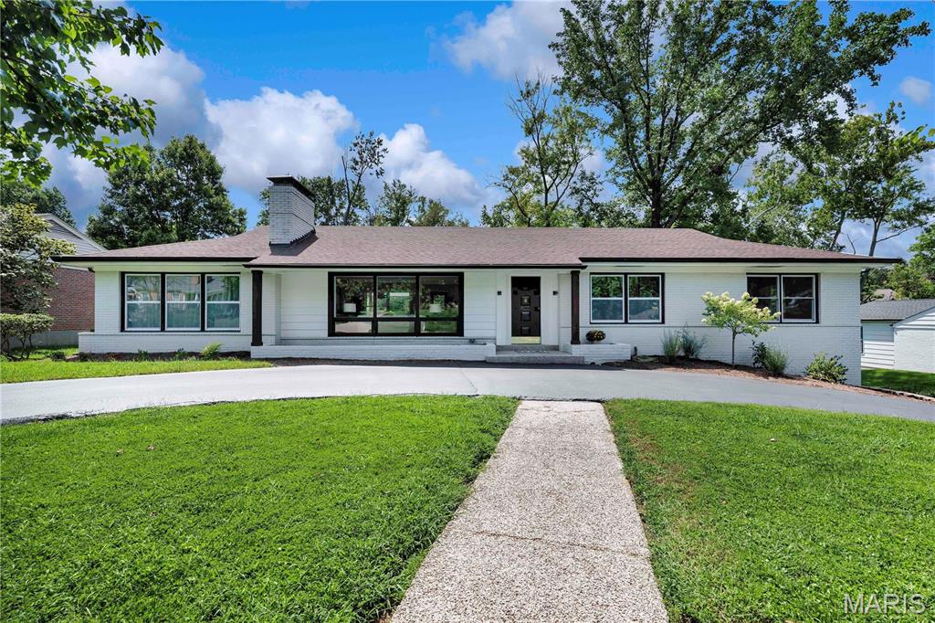 18 Spoede Hills Drive St Louis Missouri 4 bedroom 4 bathroom home for sale listed at $890,000