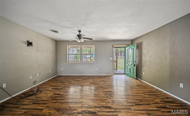 Primary bedroom — 13838 County Road 7020 Rolla Missouri real estate