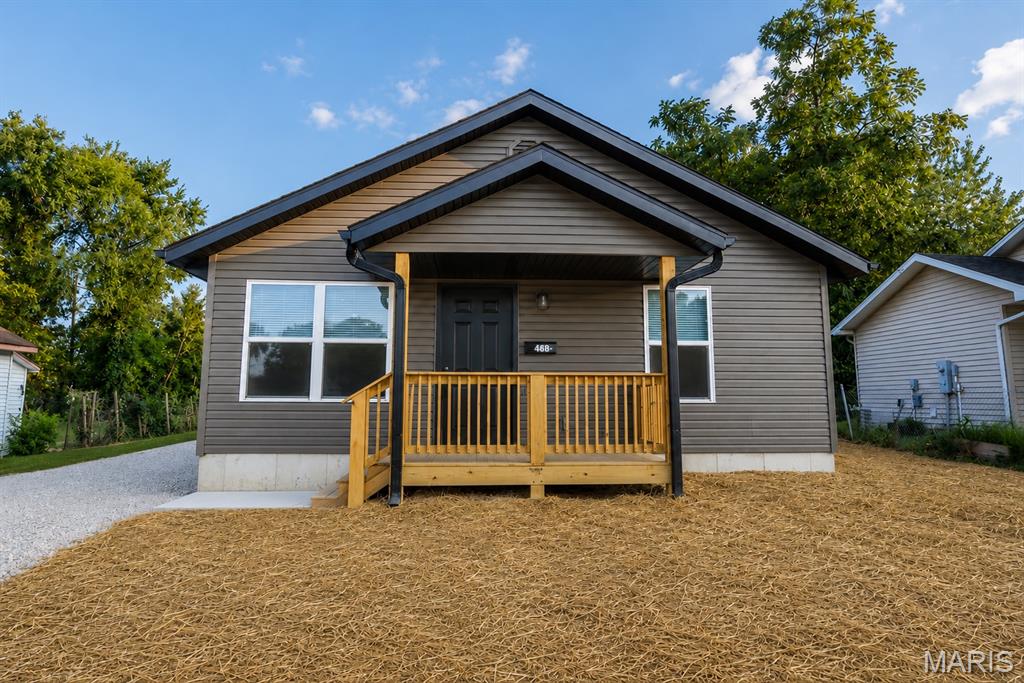 468 Knight Street Lebanon Missouri 3 bedroom 2 bathroom home for sale listed at $189,900