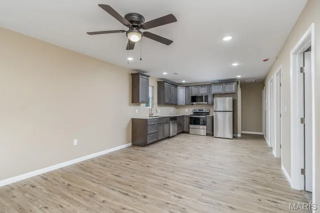 Kitchen — 468 Knight Street Lebanon Missouri real estate