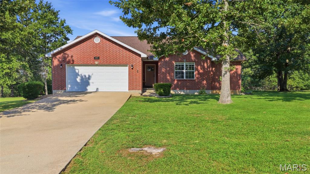 20967 Lacombe Road Waynesville Missouri 3 bedroom 2 bathroom home for sale listed at $260,000