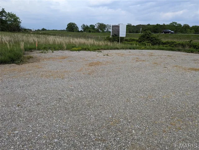 Primary bedroom — 0 Route 66 (Hwy W) Phillipsburg Missouri real estate