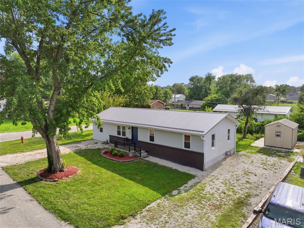 201 Greenwich Avenue Eldon Missouri 3 bedroom 2 bathroom home for sale listed at $239,000