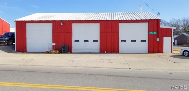 Front exterior — 1800 & 1850 Old St James Road Rolla Missouri real estate
