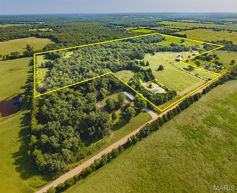 22307 County Road 450 Vichy Missouri home for sale listed at $299,900