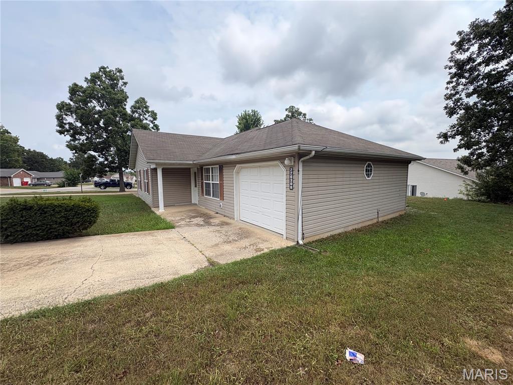 22630 Hollow Oak Lane St Robert Missouri 2 bedroom 1 bathroom home for sale listed at $119,900