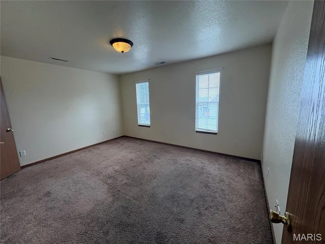 Kitchen — 22630 Hollow Oak Lane St Robert Missouri real estate