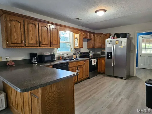 Primary bedroom — 16210 Walnut Drive Plato Missouri real estate
