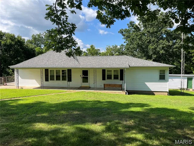 Front exterior — 45 Highway 49 Cherryville Missouri real estate