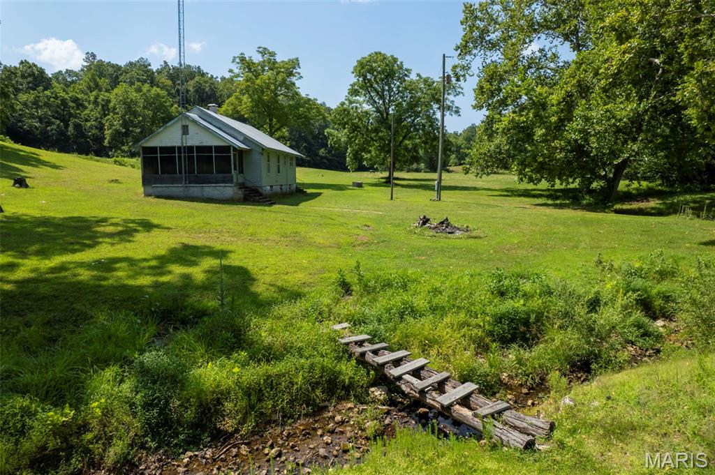 368 County Road 445A, Redford MO