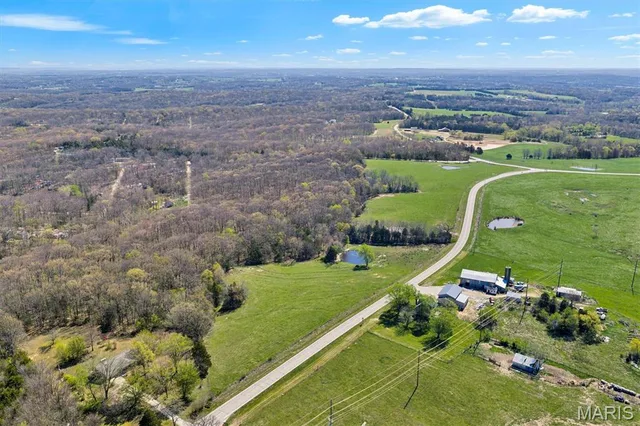 Primary bedroom — 10.05 Acres Highway C New Haven Missouri real estate
