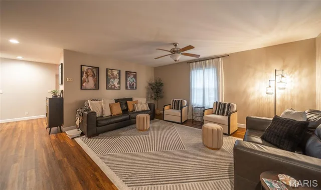 Primary bedroom — 1509 Ramsey Place Road Rolla Missouri real estate
