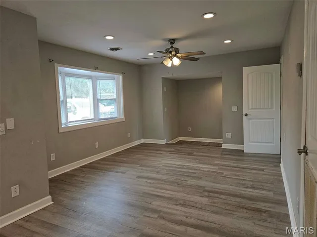 Living room — 22054 Hwy Y St Robert Missouri real estate