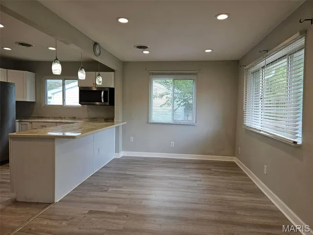 Kitchen — 22054 Hwy Y St Robert Missouri real estate