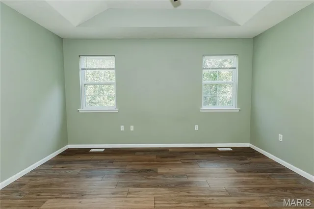 Primary bedroom — 20230 Harlequin Lane Dixon Missouri real estate
