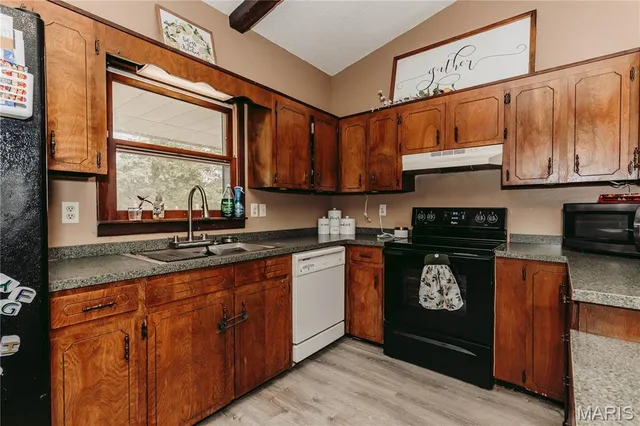 12190 Highway 28, Dixon MO