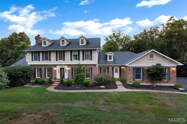 37 Kennerly Manor Drive, St Louis MO