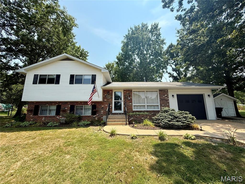 532 E James Boulevard St James Missouri 4 bedroom 2 bathroom home for sale listed at $269,900