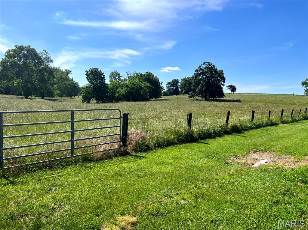 10.22 acres m/l on Hwy H, Silex MO