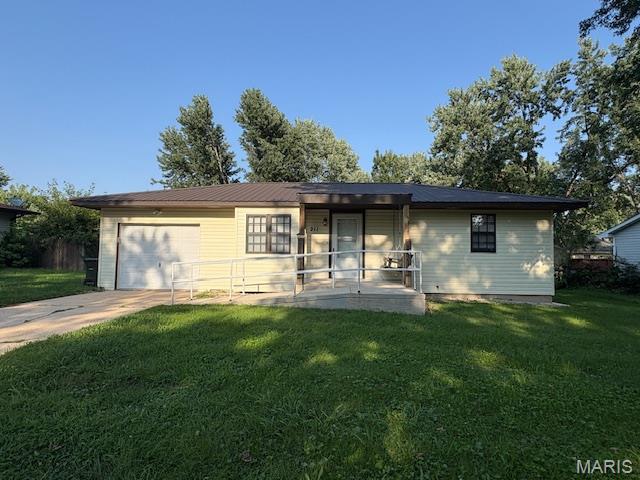211 Belmont Drive Rolla Missouri 2 bedroom 1 bathroom home for sale listed at $179,900