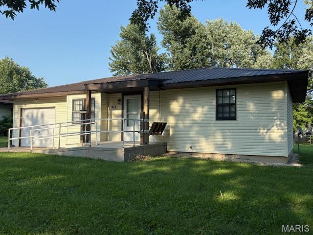 Front exterior — 211 Belmont Drive Rolla Missouri real estate