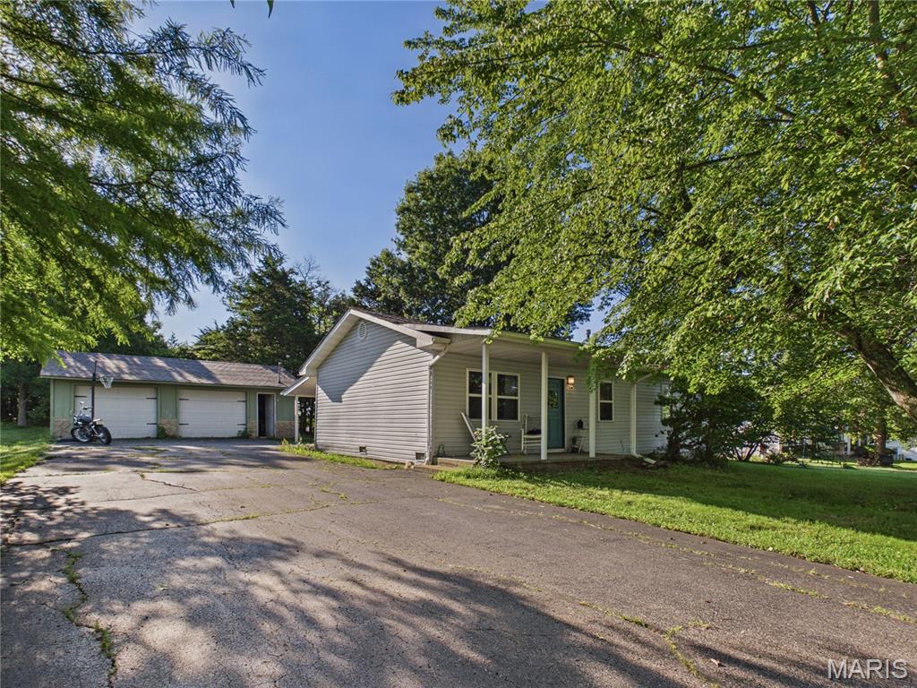 311 Harold Street Crocker Missouri 3 bedroom 2 bathroom home for sale listed at $145,000