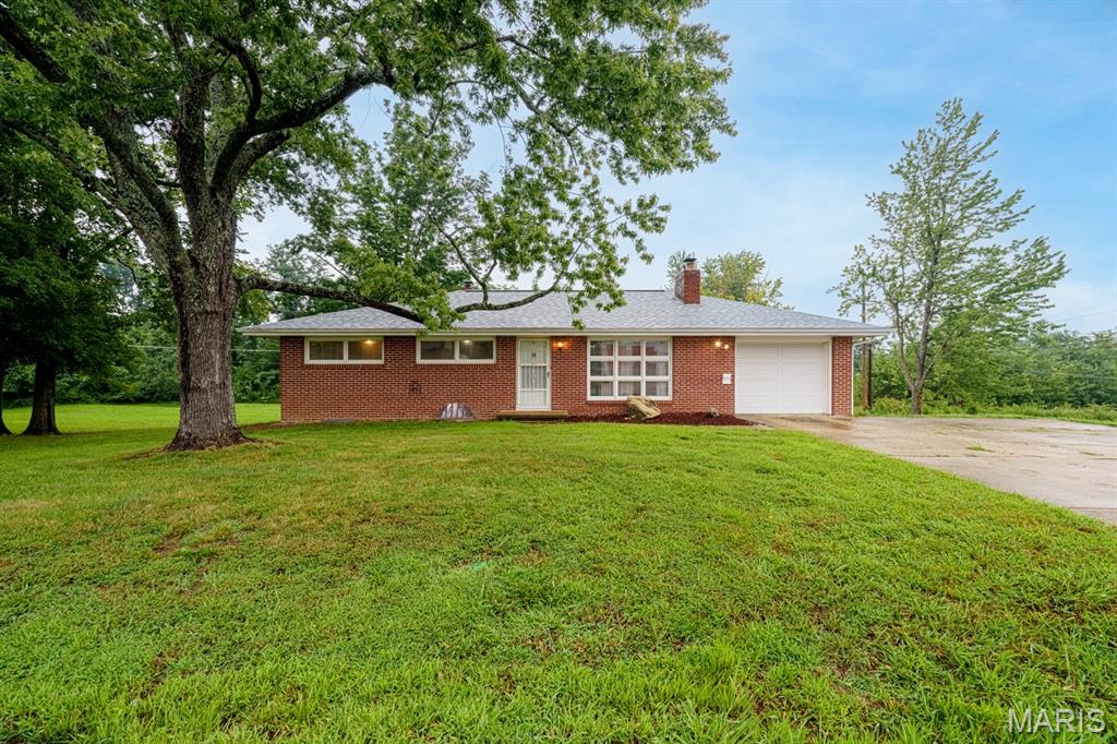 708 W Lions Club Drive Rolla Missouri 3 bedroom 2 bathroom home for sale listed at $229,900
