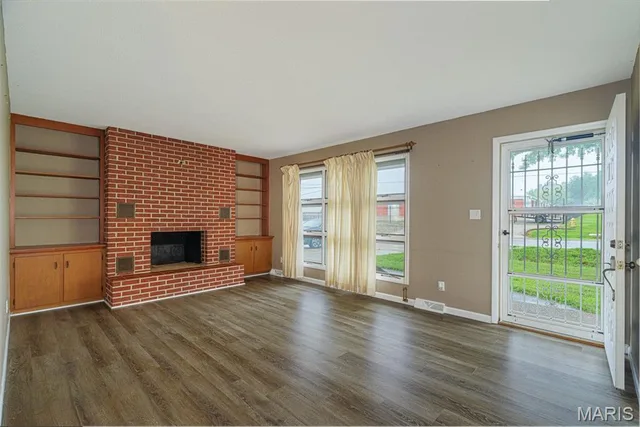 Living room — 708 W Lions Club Drive Rolla Missouri real estate