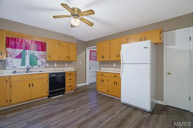 Primary bedroom — 708 W Lions Club Drive Rolla Missouri real estate