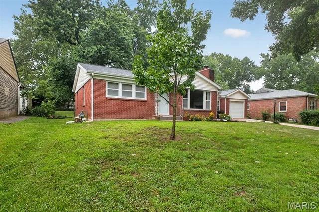 Kitchen — 803 Fairgrounds Road Rolla Missouri real estate
