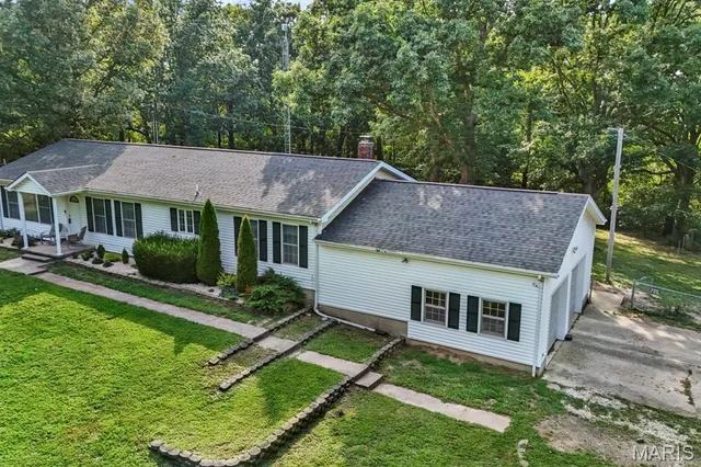 Front exterior — 16461 Highway 63 S Vichy Missouri real estate