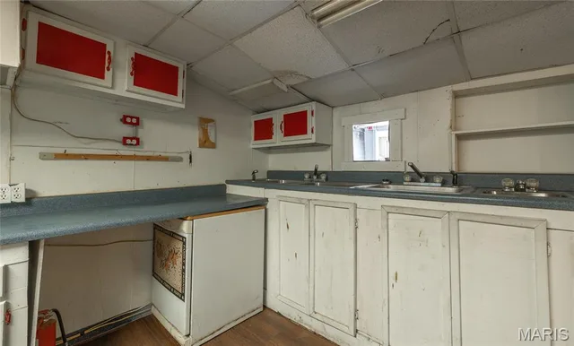Primary bedroom — 103 E Third Street Belle Missouri real estate