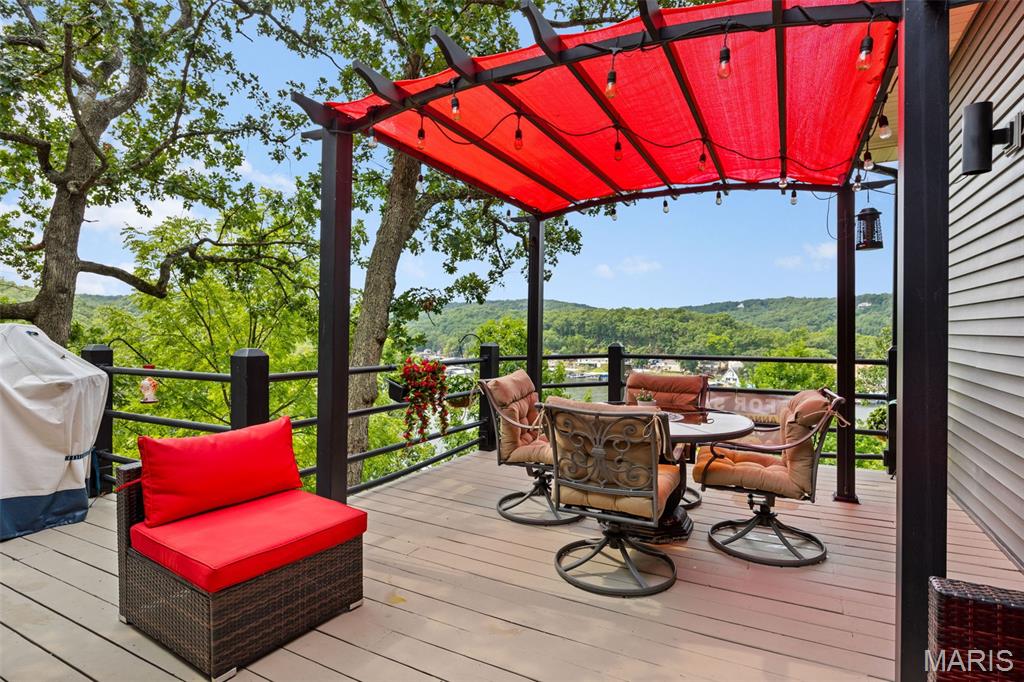 475 Woodland Point Linn Creek Missouri 3 bedroom 3 bathroom home for sale listed at $510,000